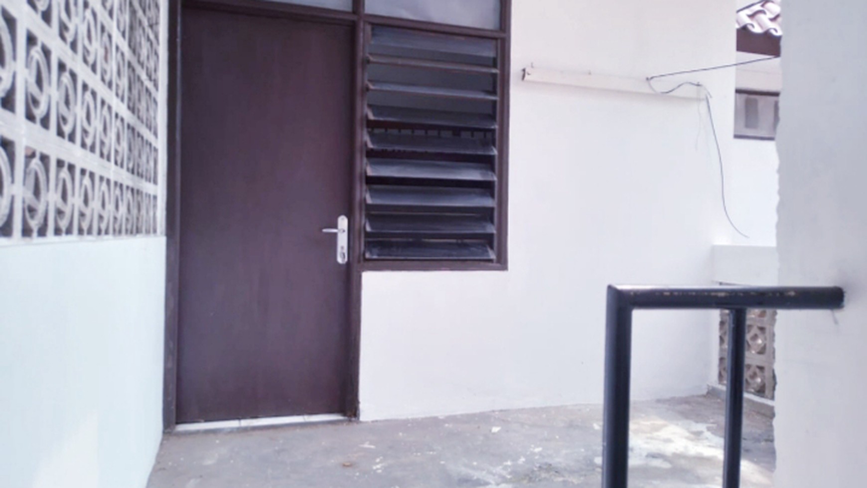 Rumah bagus semi furnished, lokasi strategis di Pondok Ranji