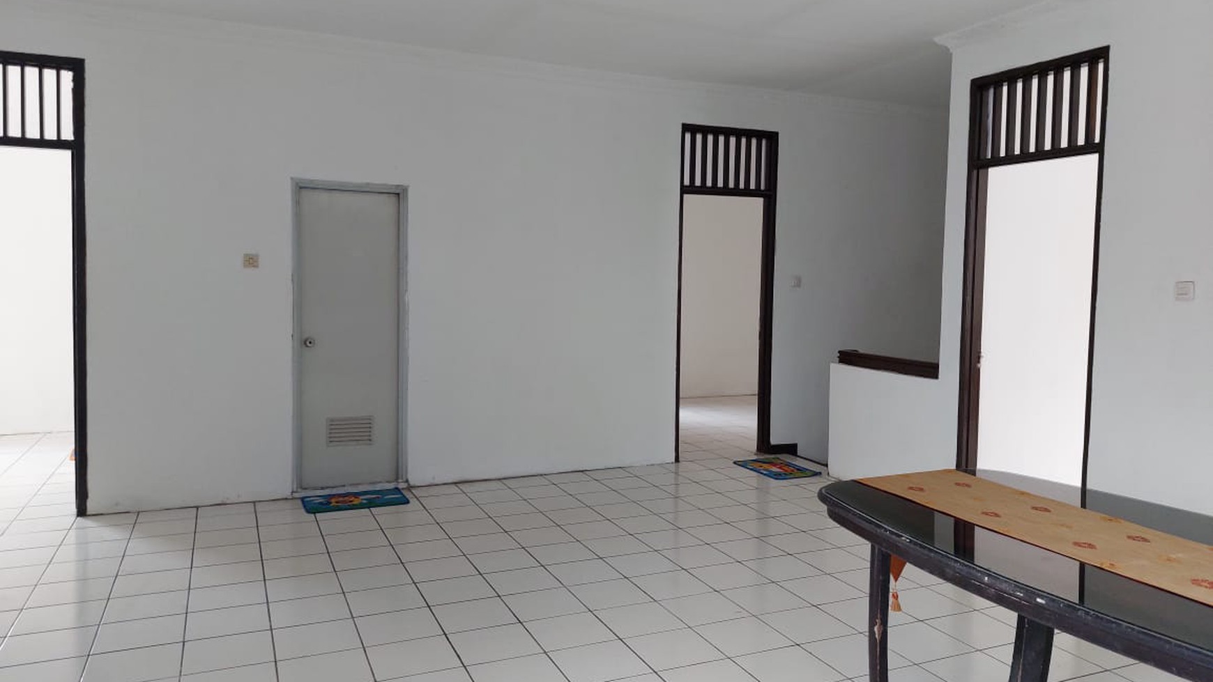 Rumah bagus semi furnished, lokasi strategis di Pondok Ranji