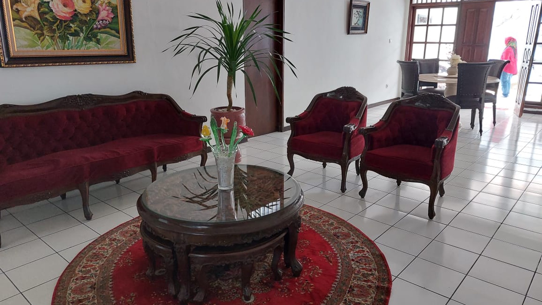 Rumah bagus semi furnished, lokasi strategis di Pondok Ranji