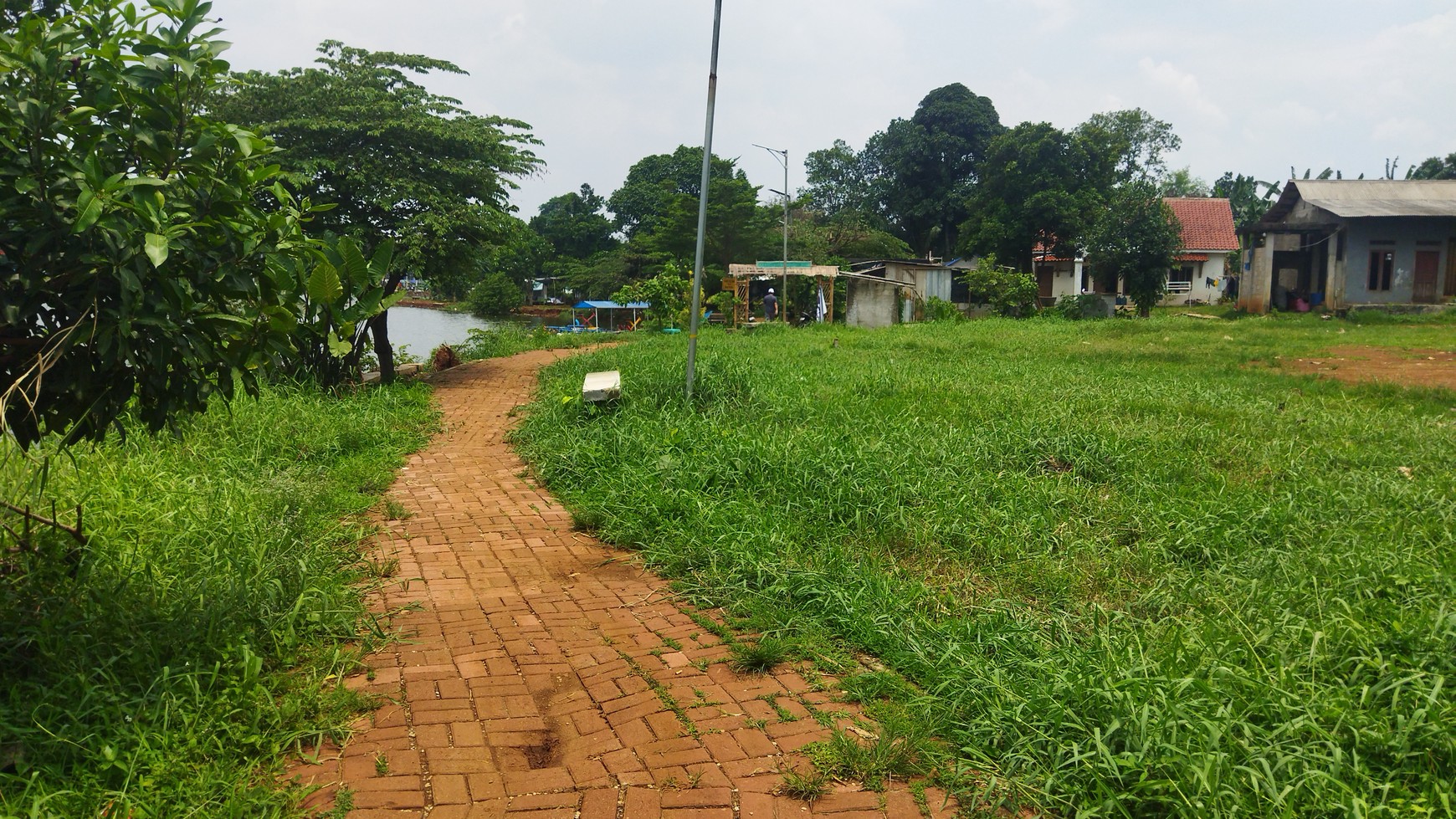 Kavling Tepi Danau Untuk Rumah atau Komersil Dekat Shilla Sawangan Depok #AL