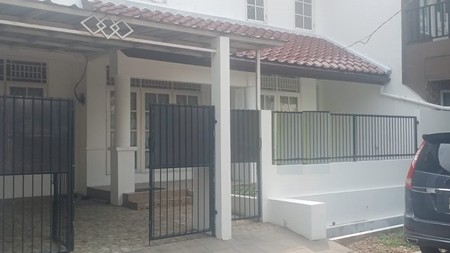 Rumah Rapih Lingkungan aman dan nyaman di Bintaro 9.