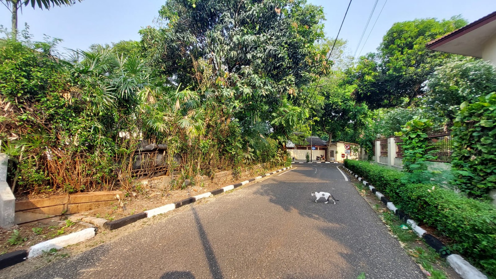 Rumah Murah Hitung Tanah, Lokasi terbaik dan sangat Strategis di Jakarta Selatan.