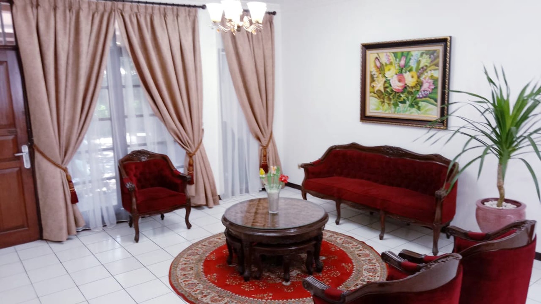 Rumah bagus semi furnished, lokasi strategis di Pondok Ranji