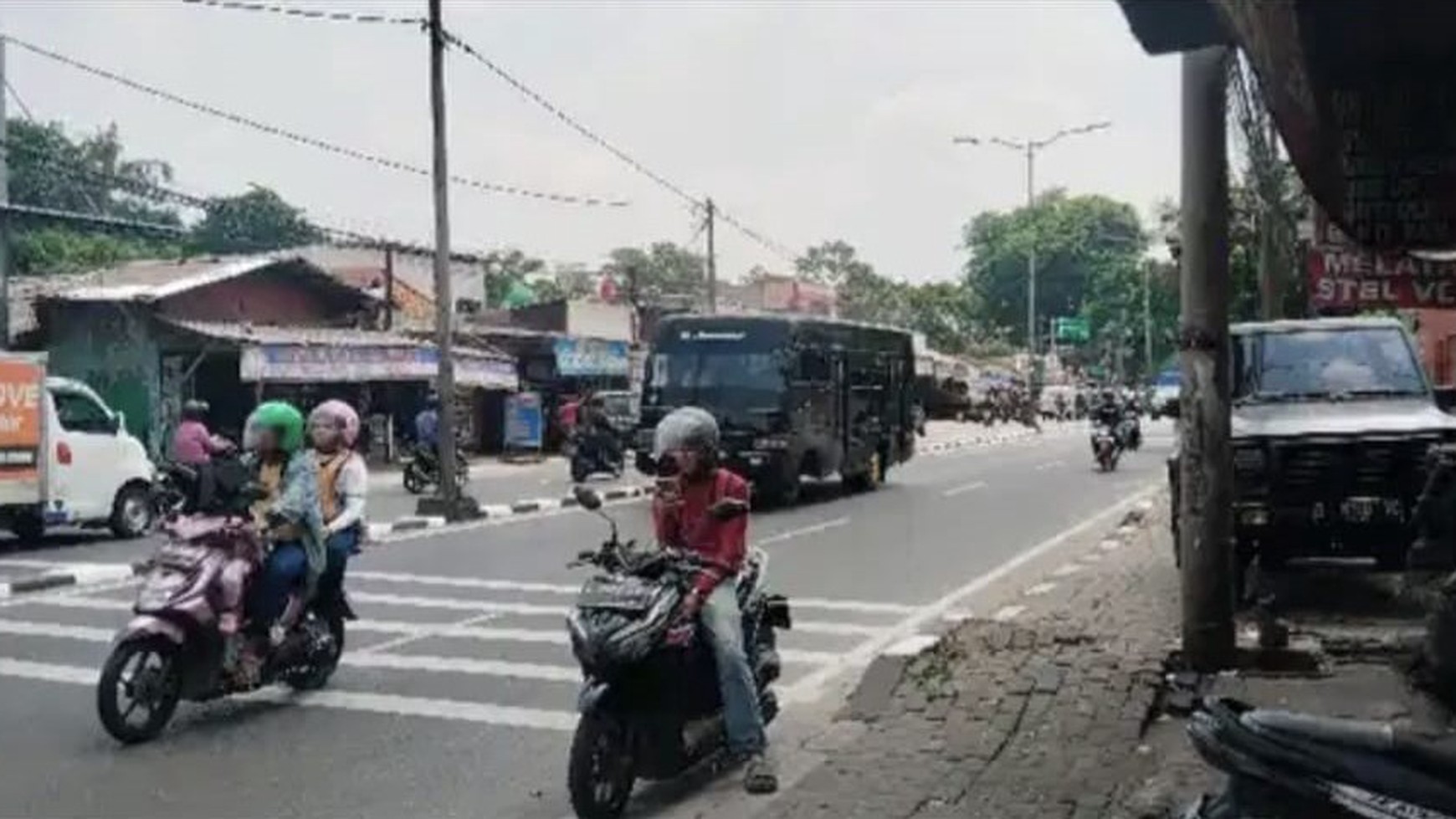 Tanah Komersial di Jl Raya Bogor Pasar Rebo Jakarta Timur