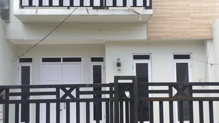 Rumah Bagus 2Lantai, Diarea Komplek Taman Asri Kreo, Akses Toll JORR