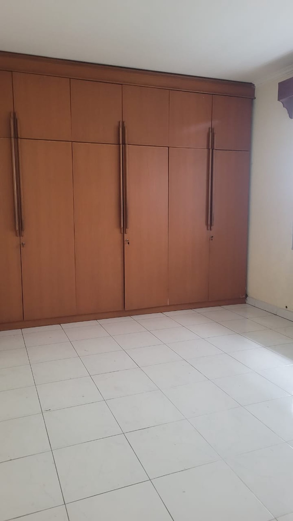 Dijual Rumah Hook Lokasi Strategis dengan Hunian Nyaman @Bintaro