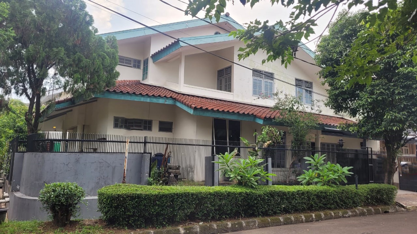 Dijual Rumah Hook Lokasi Strategis dengan Hunian Nyaman @Bintaro