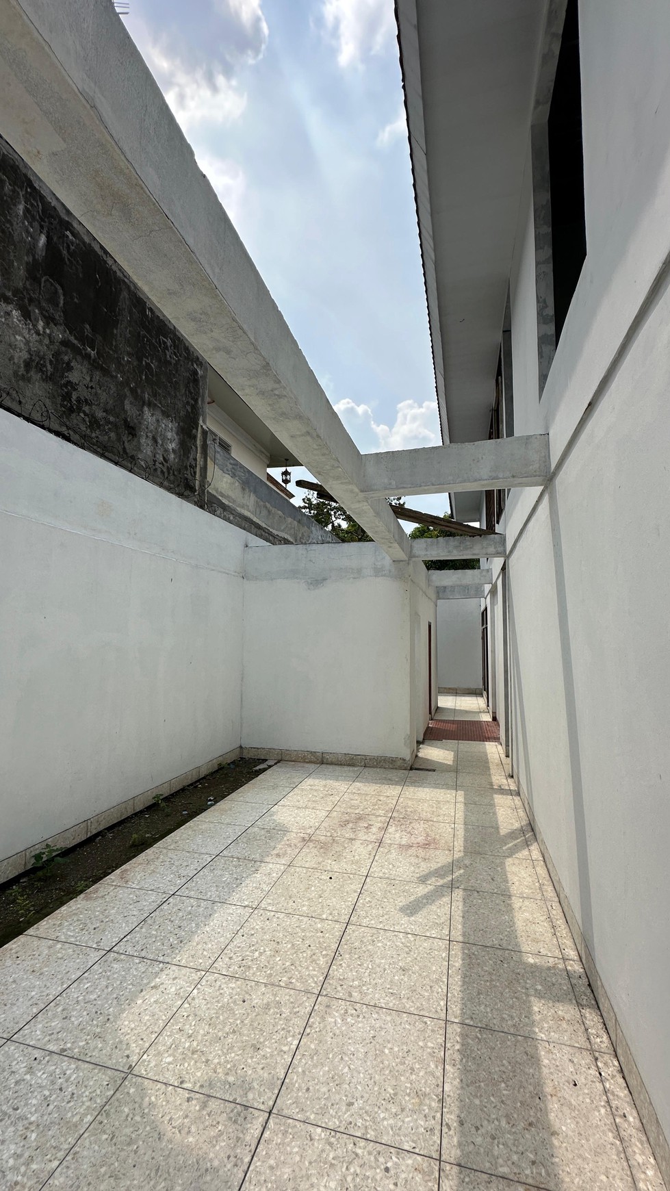 Rumah 2 lantai di kawasan elite Cipete