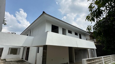 Rumah 2 lantai di kawasan elite Cipete