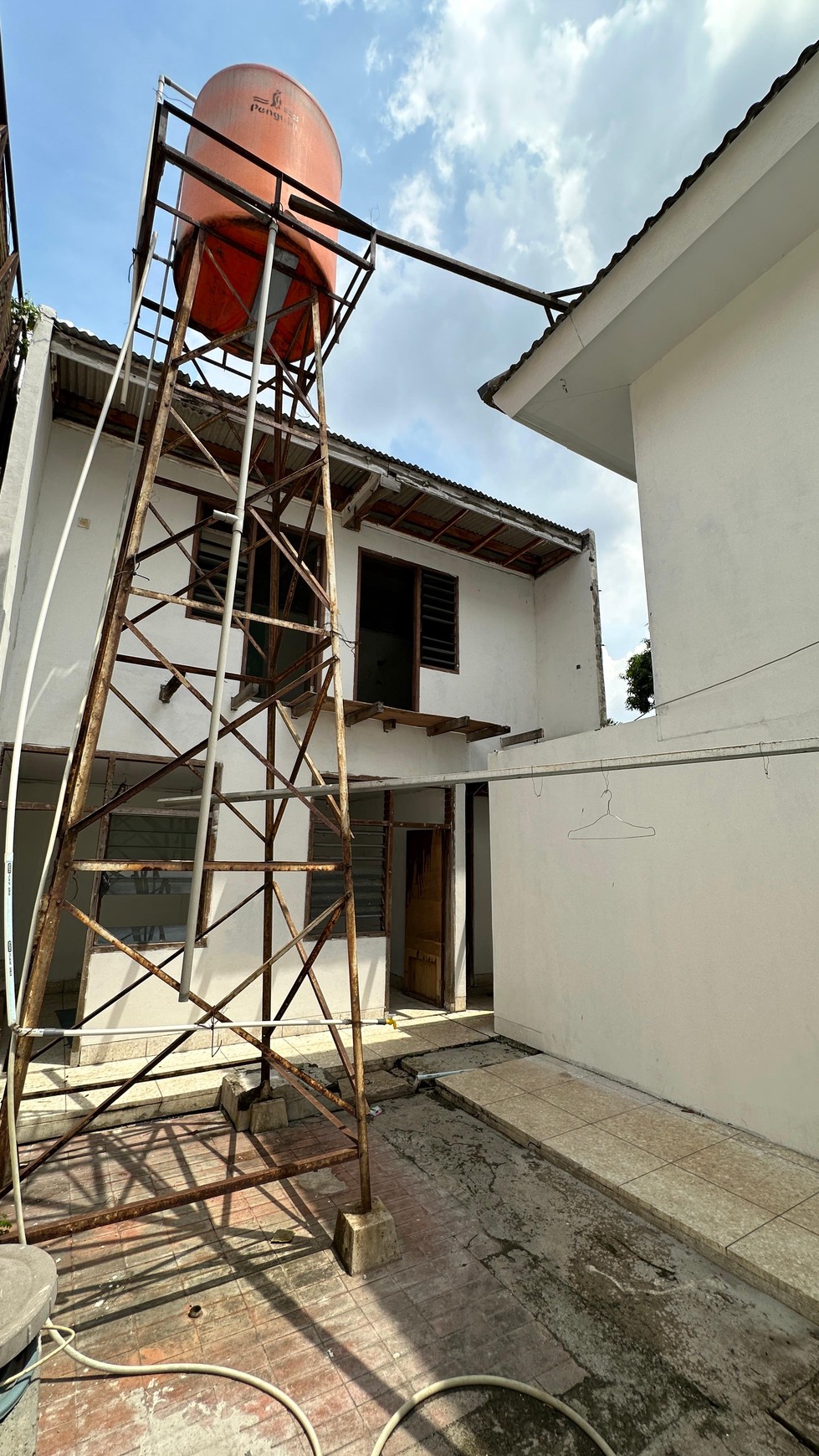 Rumah 2 lantai di kawasan elite Cipete