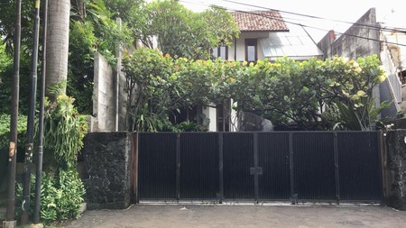 Rumah Antik Bagus 2 Lantai Lokasi Sangat Strategis di Permata Hijau, Jakarta Selatan