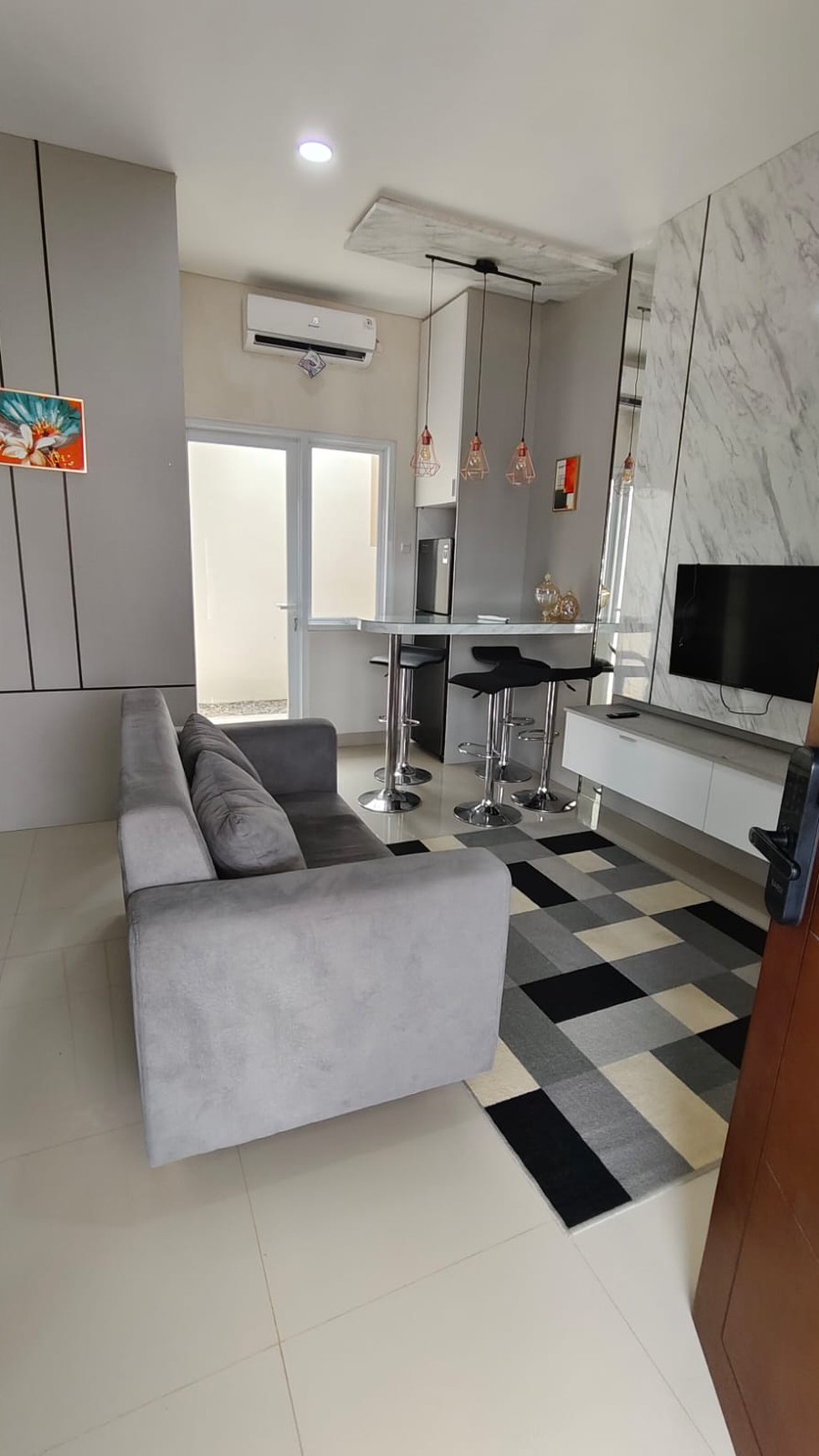 Rumah Hitung Tanah Area Cipete