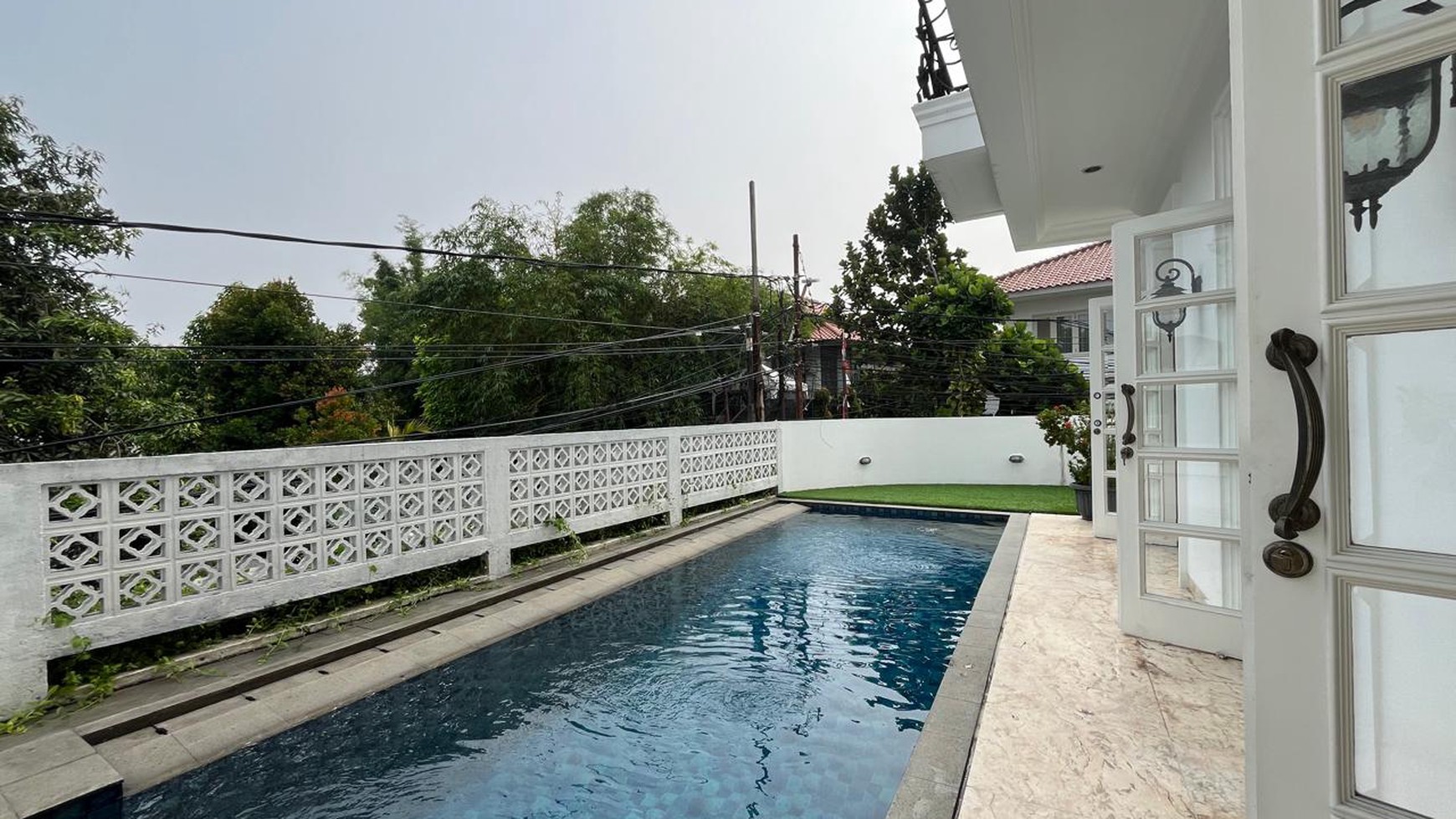 Rumah Klasik Modern di Ampera Kemang Jaksel