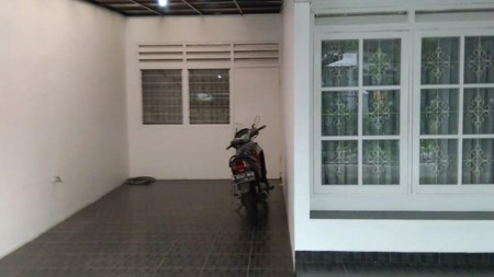 Dijual Rumah 2 Lantai Siap Huni dengan Hunian Nyaman @Bintaro