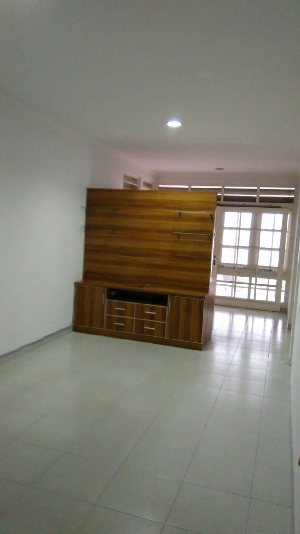 Dijual Rumah 2 Lantai Siap Huni dengan Hunian Nyaman @Bintaro