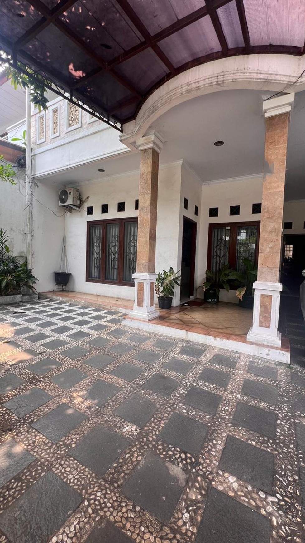 Dijual Rumah 2 Lantai Siap Huni dengan Hunian Nyaman @Bintaro