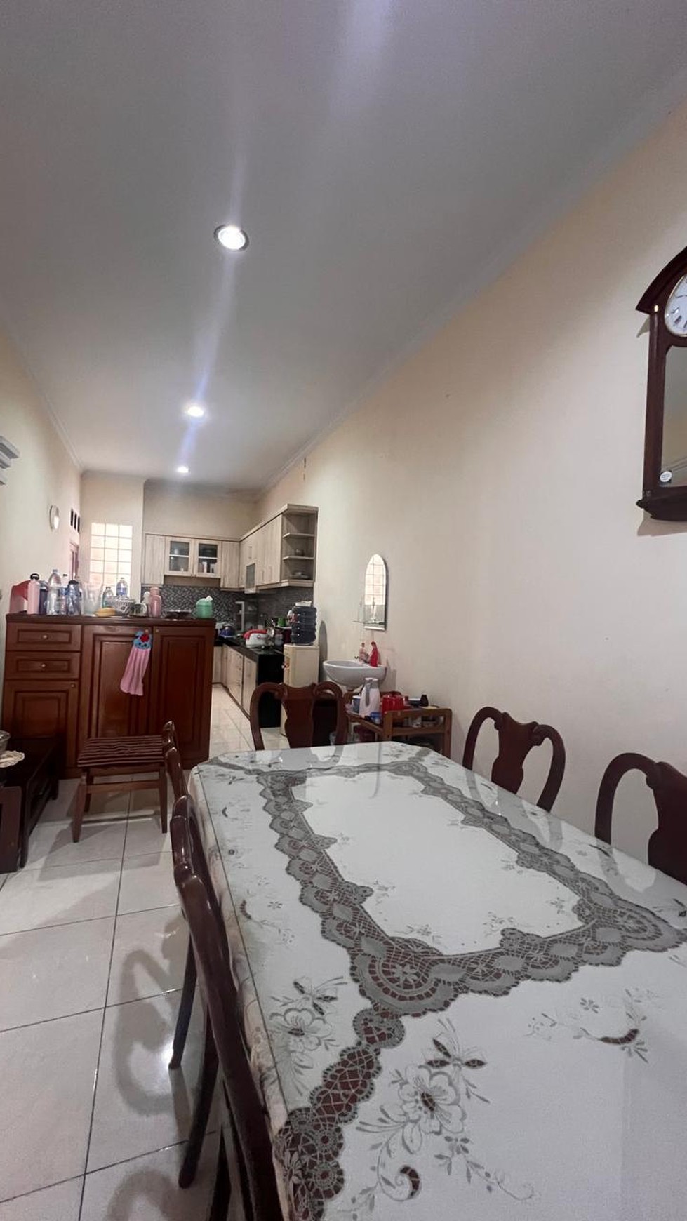 Dijual Rumah 2 Lantai Siap Huni dengan Hunian Nyaman @Bintaro