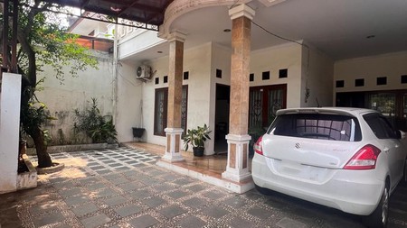 Dijual Rumah 2 Lantai Siap Huni dengan Hunian Nyaman @Bintaro