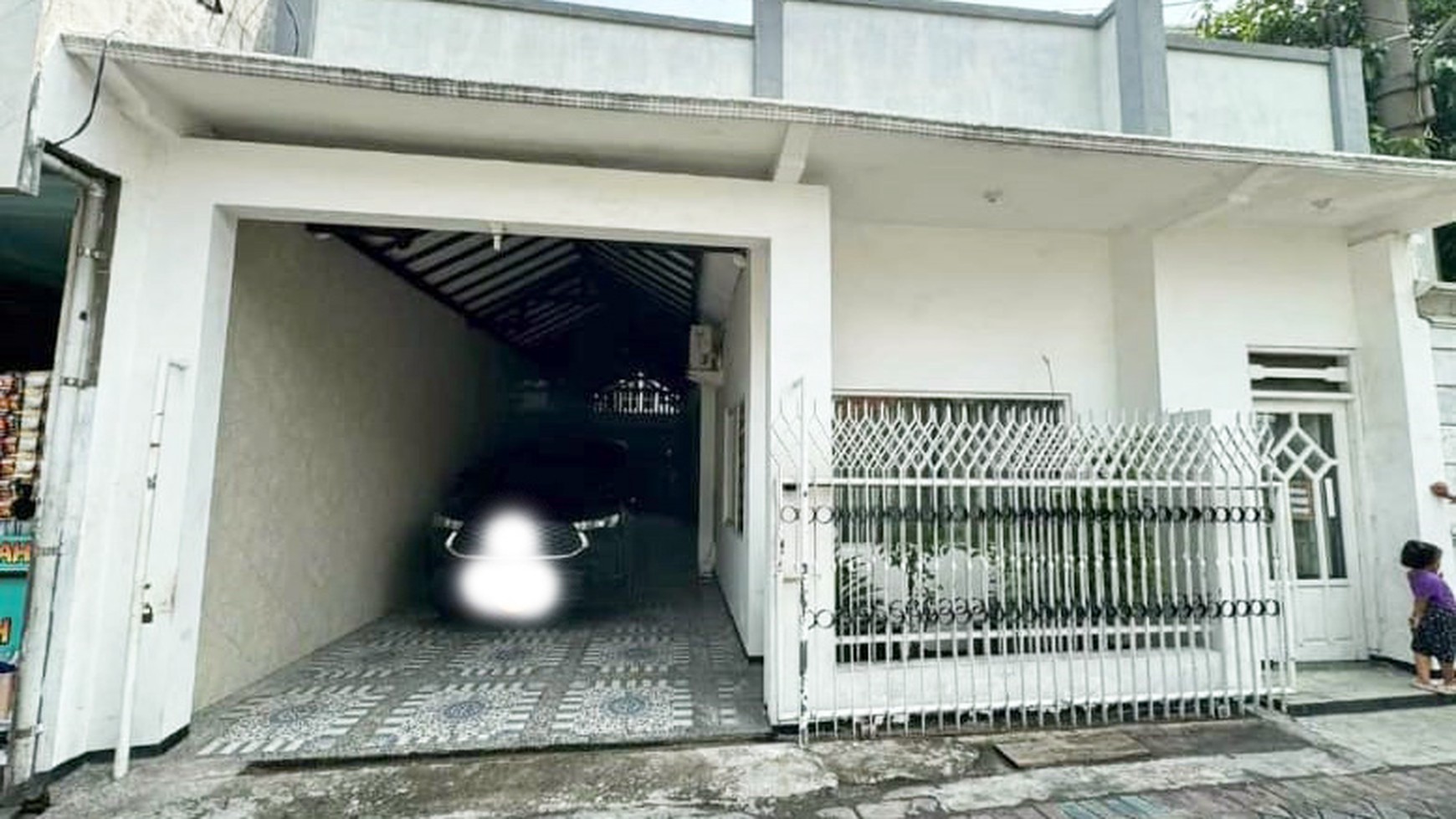 Rumah di Jl. Bogen Ploso Surabaya Timur, 3 Lantai, Sudah Renov, Siap Huni