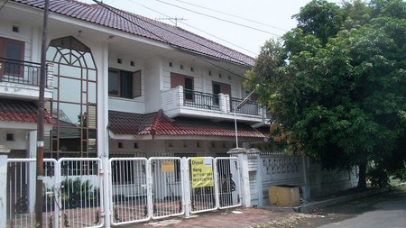 Rumah Kost di Manyar Rejo Surabaya Timur, 2 Lantai, 19 Kamar, Hook/Pojokan