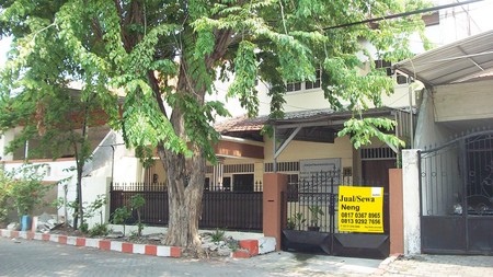 Rumah di Tenggilis Utara Surabaya Selatan, Bagus + Terawat, Row Jalan Lebar, DISEWAKAN JUGA MIN 2 TAHUN !!!