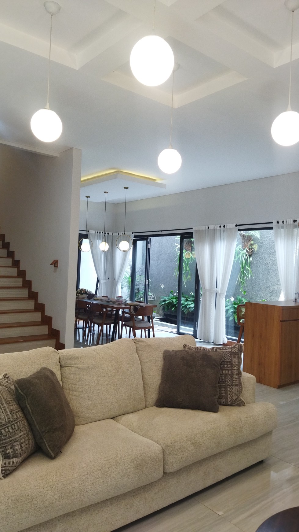 Rumah Villa 2 Lantai Siap Huni Fully Furnished Di Sentul City Bogor