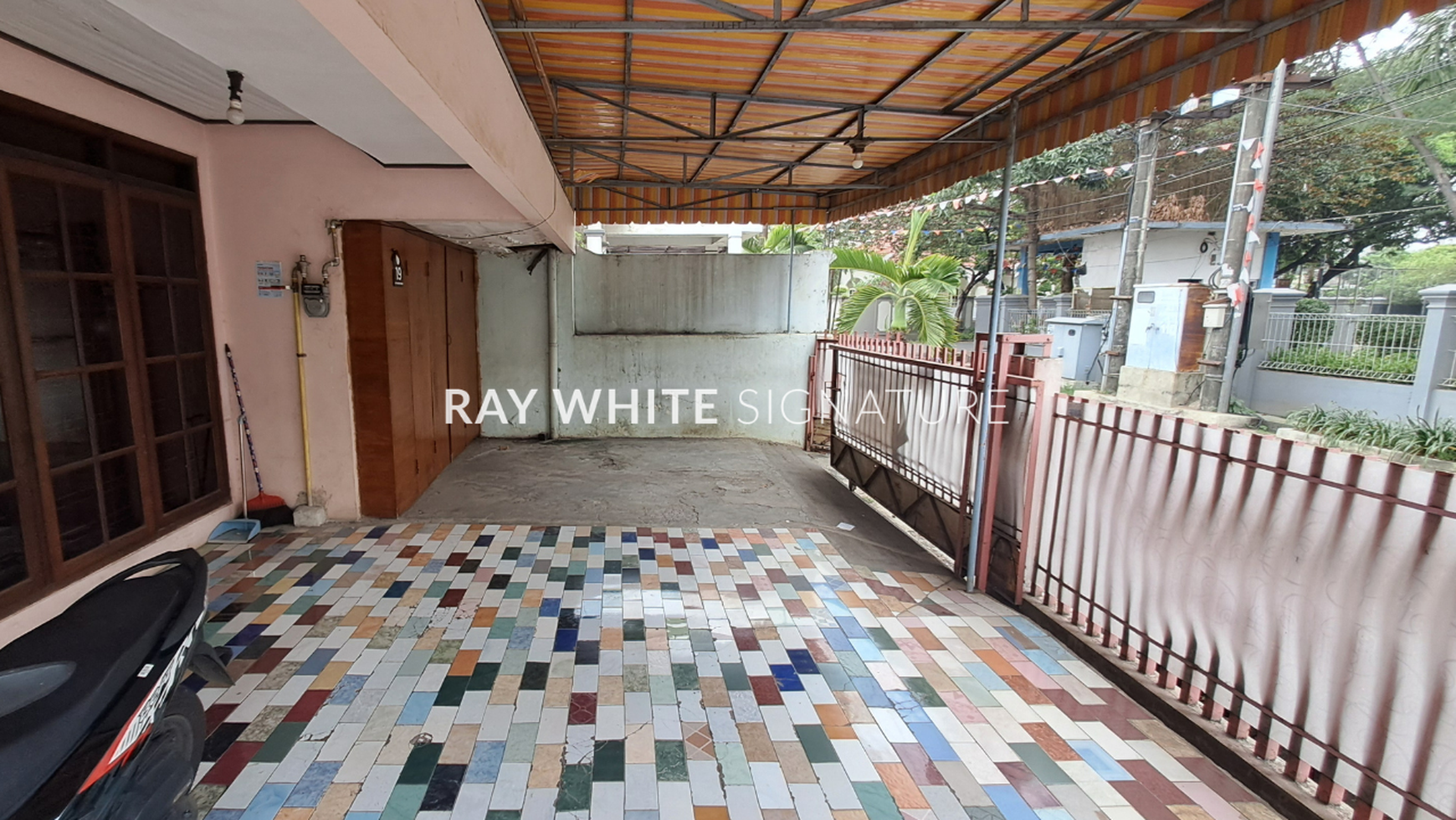 Rumah Hitung Tanah Area Cipete