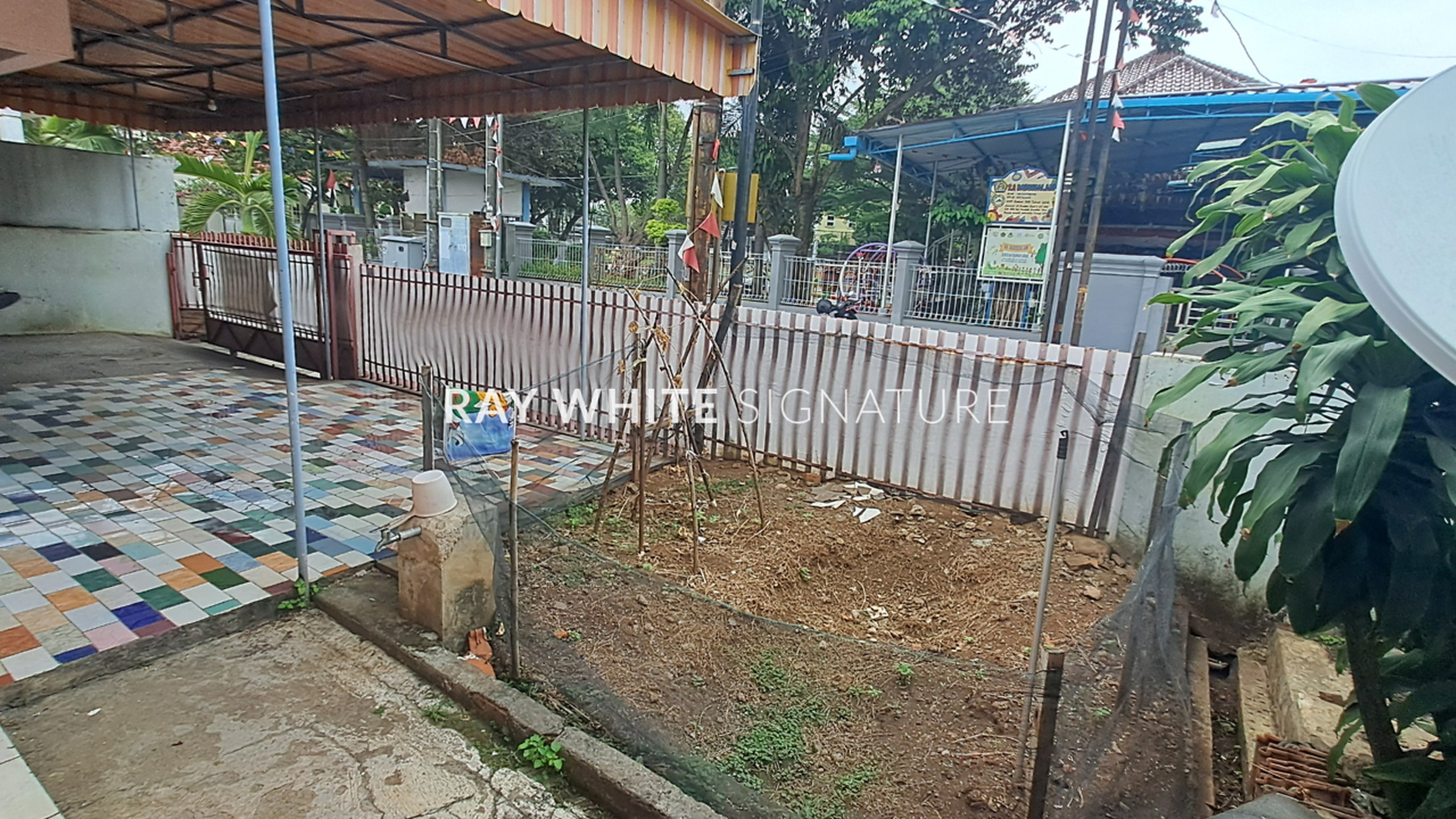 Dijual Rumah Lama Bambu Duri, Pondok Bambu