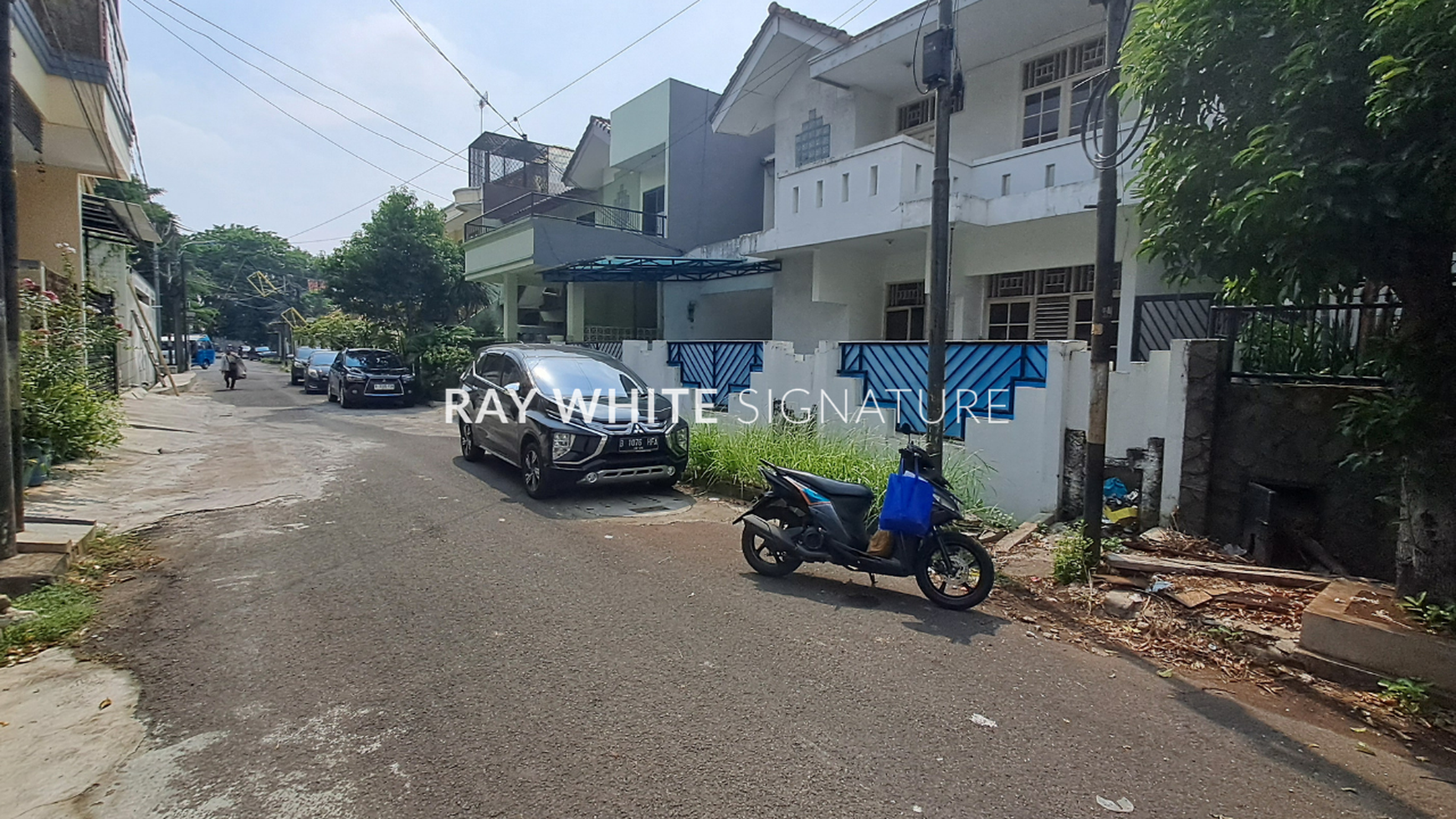 Dijual Rumah Lama Lokasi Bagus Di Cipinang Indah 2