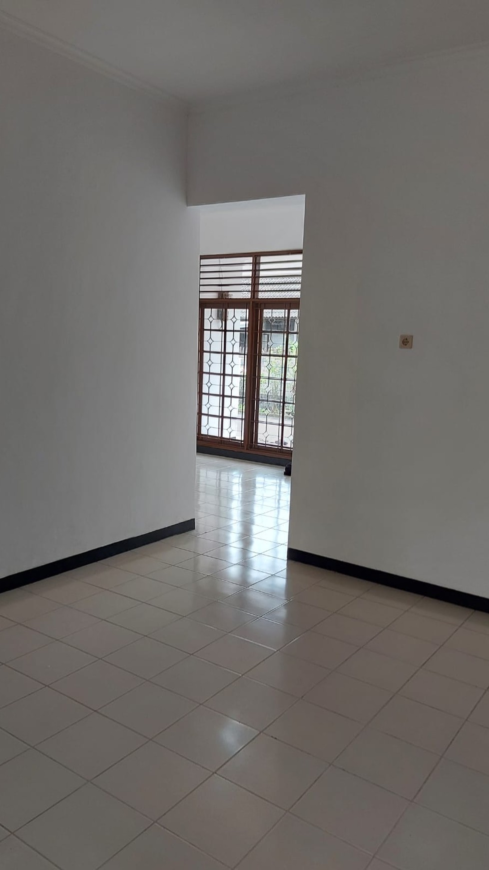 Rumah Bagus Terawat, Siap Huni & Hunian Nyaman @Camar, Bintaro