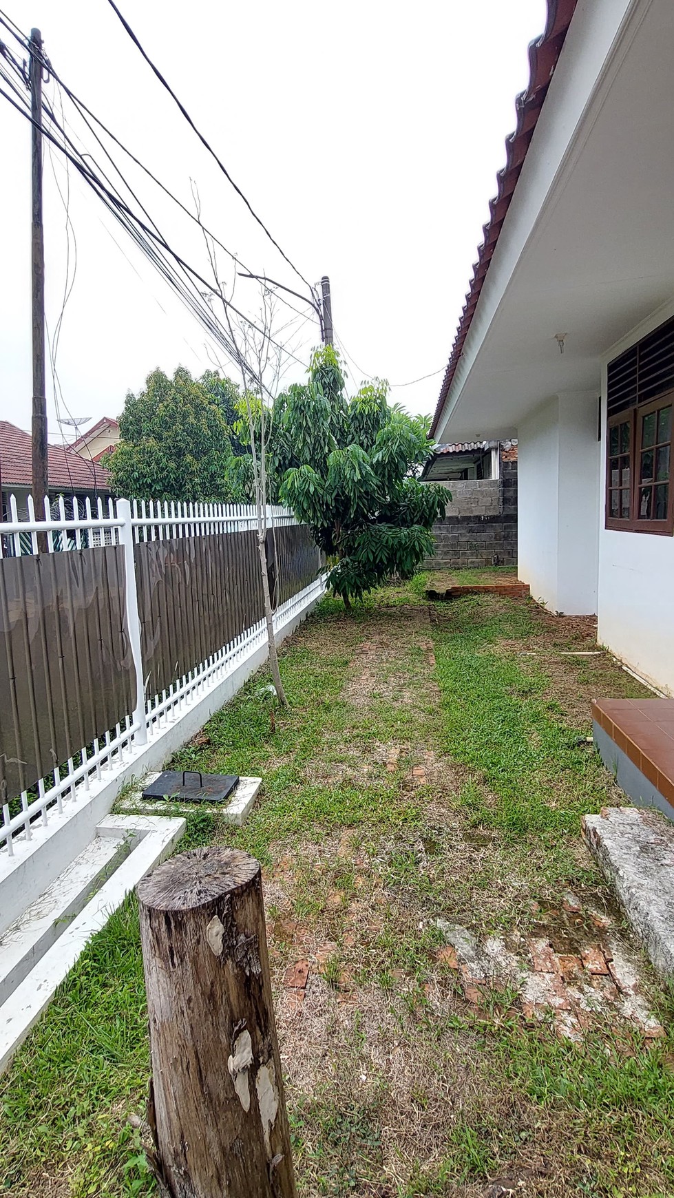 Rumah Bagus Terawat, Siap Huni & Hunian Nyaman @Camar, Bintaro