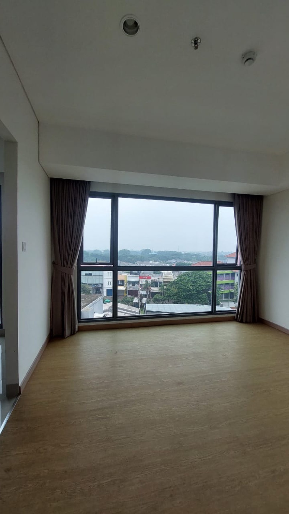 Apartemen Strategis dengan Fasilitas Lengkap @Emerald Bintaro