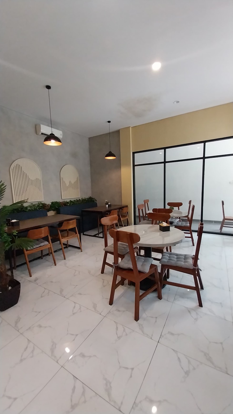 Investasi Cafe Keren Di Pamulang Potensi Bisnis Tinggi, Lokasi Strategis