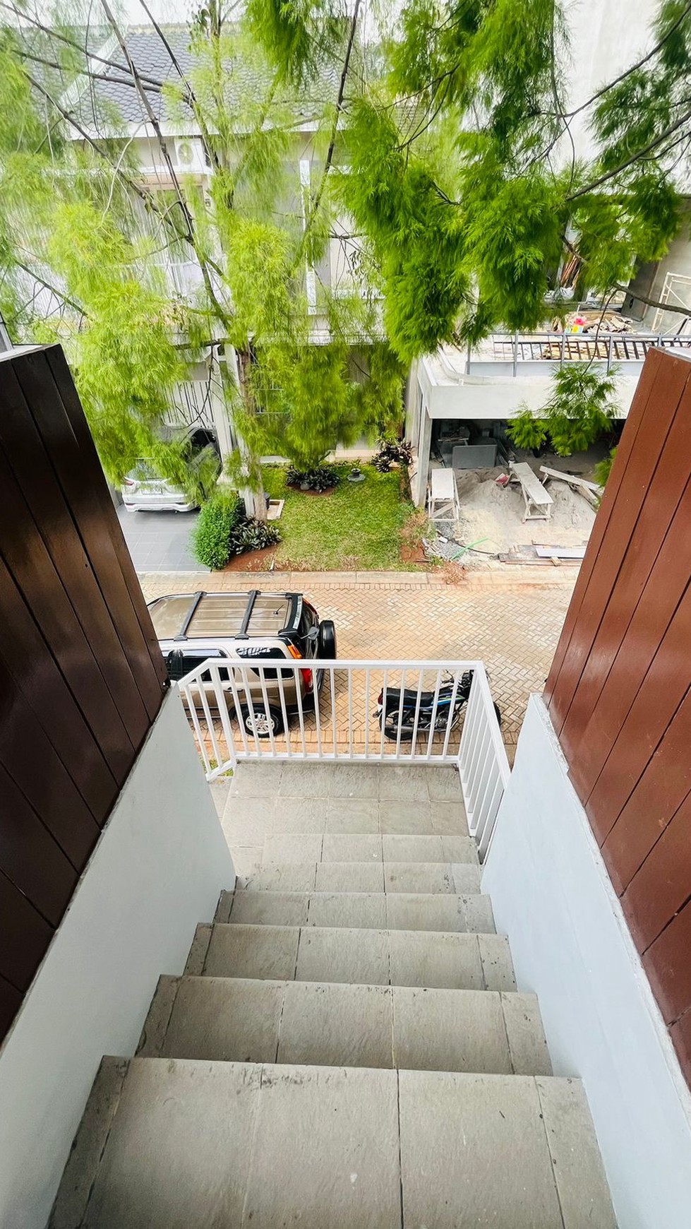 Rumah Cluster Sangat Bagus Mewah 2 Lantai Dengan Kolam Renang Di Bintaro Jaya