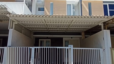 Dijual Rumah 2 lantai SHM di Rungkut Asri Tengah Surabaya