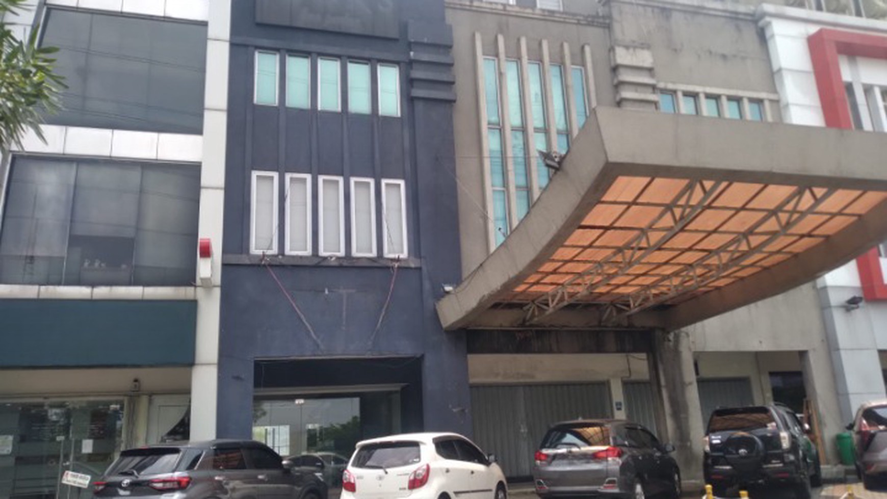 DIJUAL RUKO LOKASI YG COCOK UNTUK BANK, LAB, F&B DAN BERBAGAI MACAM USAHA