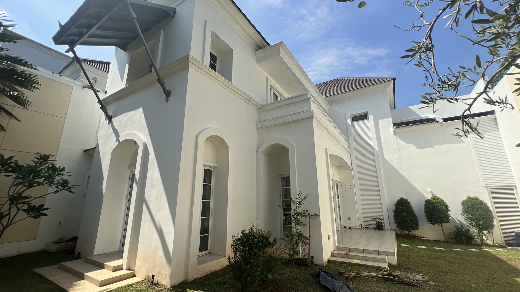 Disewakan Rumah Mewah di de Maja BSD City