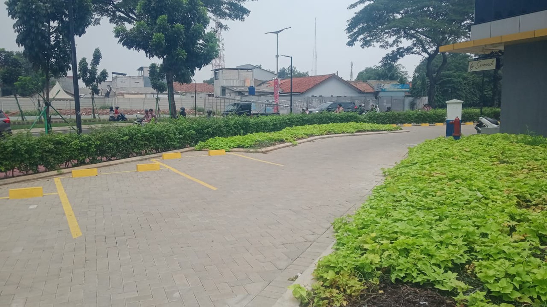 Ruko 2 Lantai Siap Pakai dan Lokasi Strategis @Graha Raya