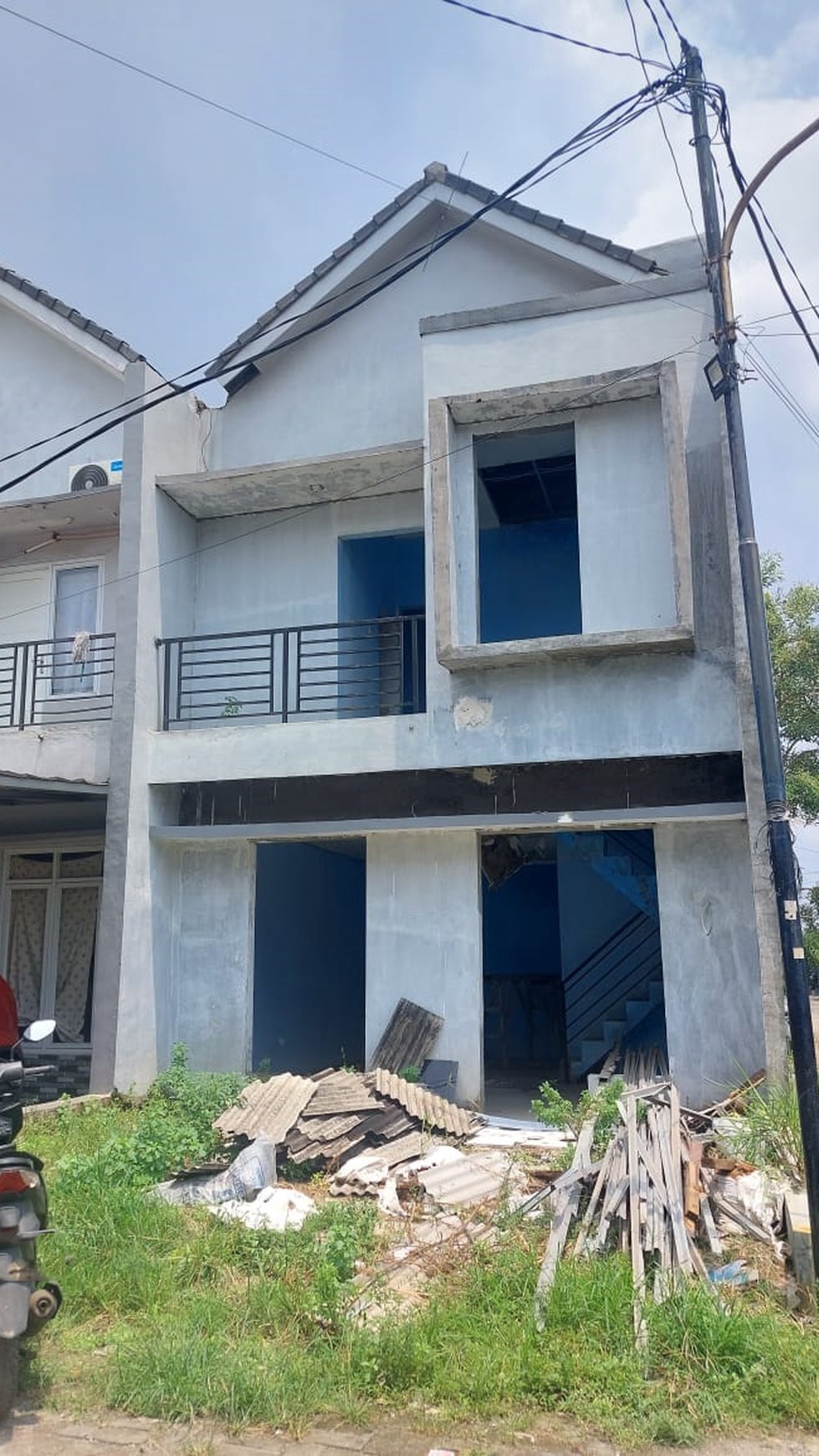 Dijual Murah Rumah dalam Cluster dengan Kondisi Apa Adanya