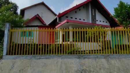 Rumah Furnish Lokasi Strategis Dekat Akmil Kota Magelang 