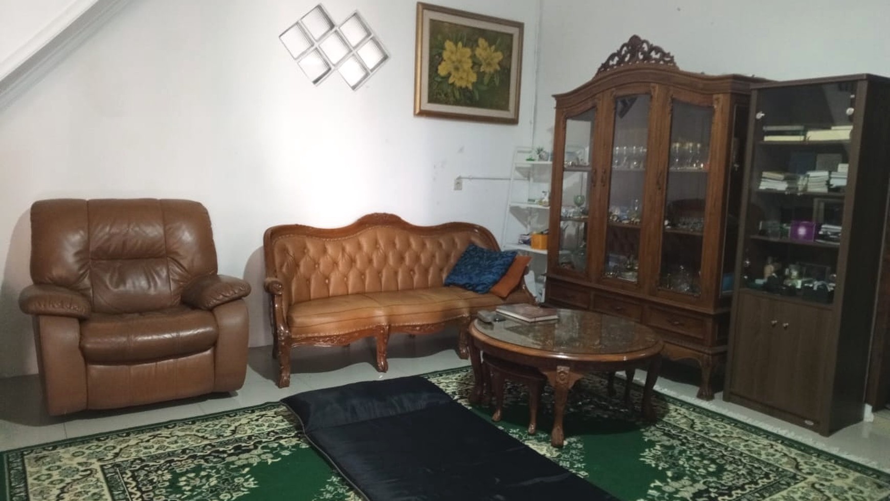 Rumah 2 Lantai di Komplek Santosa Asih dekat Grand Sharon Soekarno Hatta