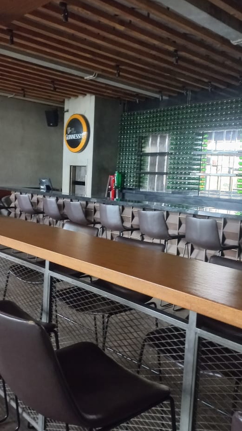 Ruang Usaha Luas untuk Cafe di Ciumbuleuit Cidadap Bandung