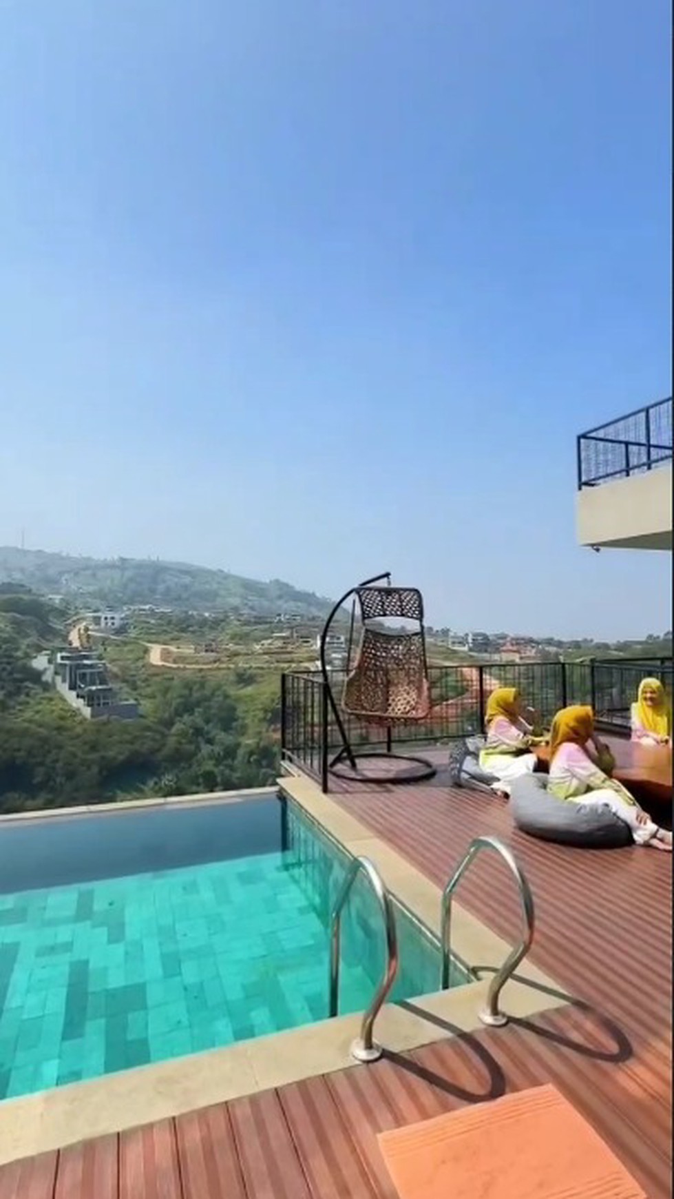 Rumah Hitung Tanah Area Cipete