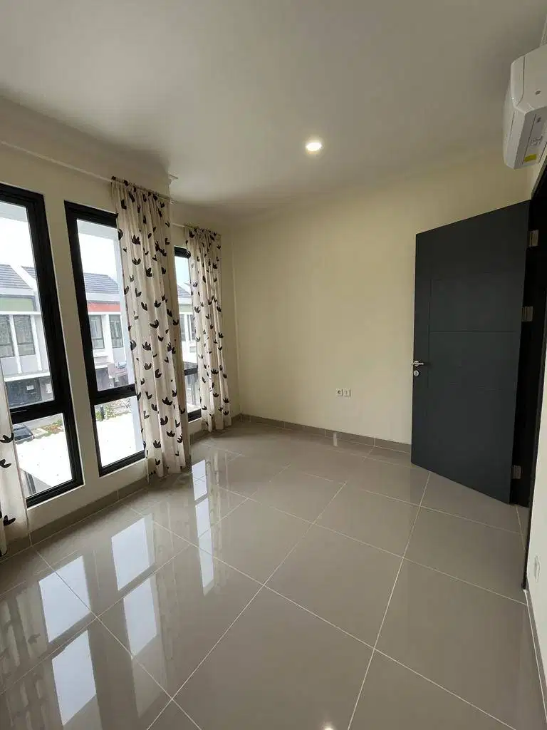 Termurah. Rumah modern cluster Baroni, Gading Serpong. 