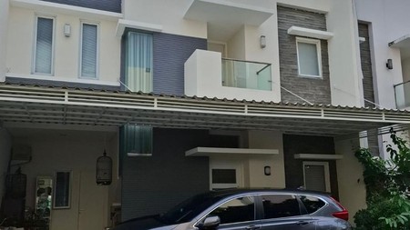 Rumah Cantik 2 Lantai dalam Cluster dekat Fasilitas Bintaro Jaya