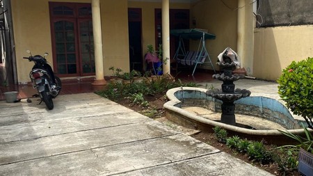 Rumah 1 lantai, halaman luas di Larangan