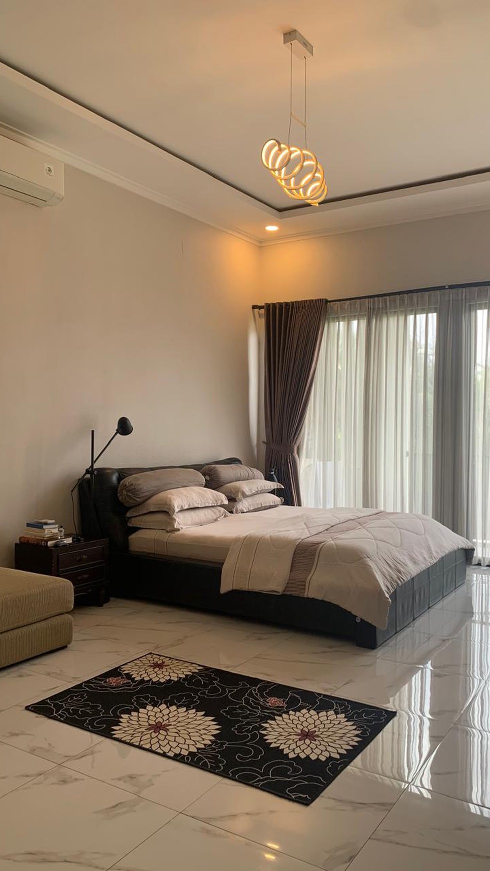 Rumah bagus, Luxury, Full Furnished, Bebas banjir di Bintaro Sektor 7