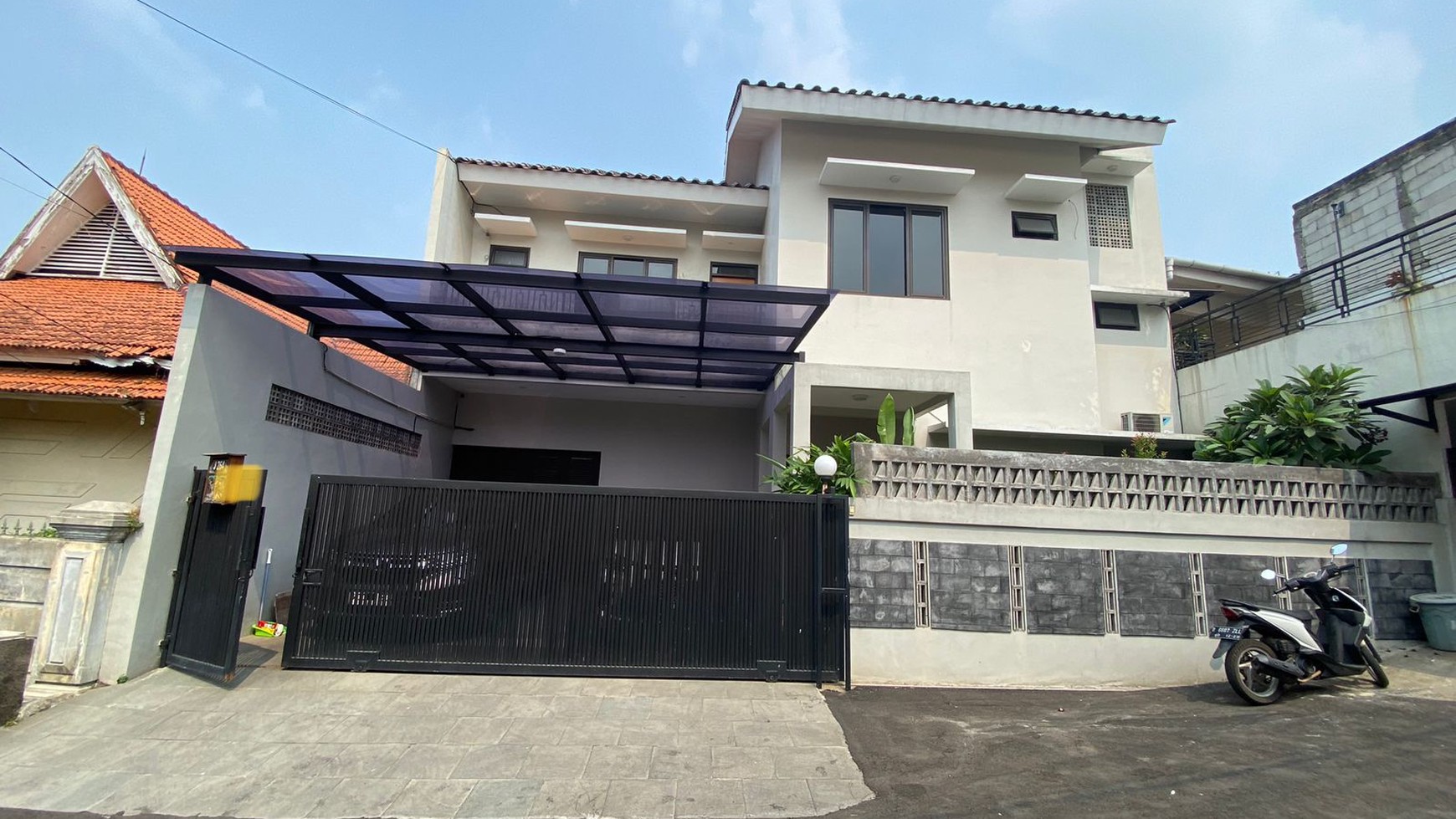 Rumah Semi Furnished Nyaman di Cinere - Lokasi Strategis