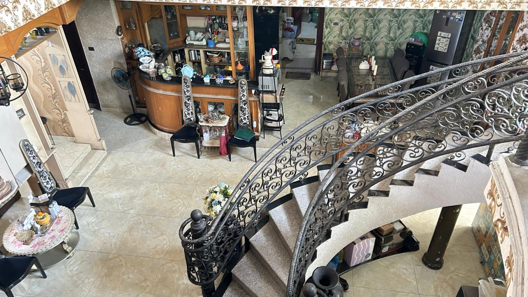 JUAL RUMAH 2 LANTAI  Jln Torawitan Perak Surabaya