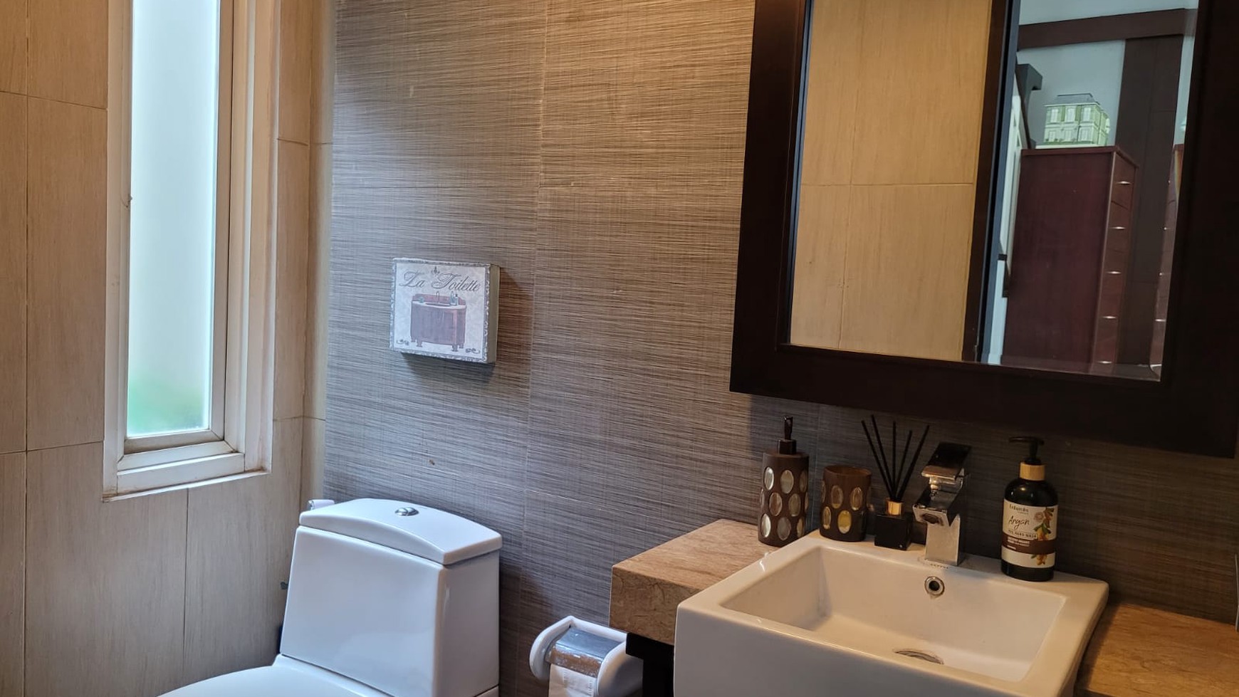 Rumah Hitung Tanah Area Cipete